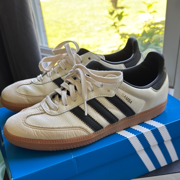 Adidas Samba OG Cream and Black Sneakers - Picture 5 of 8